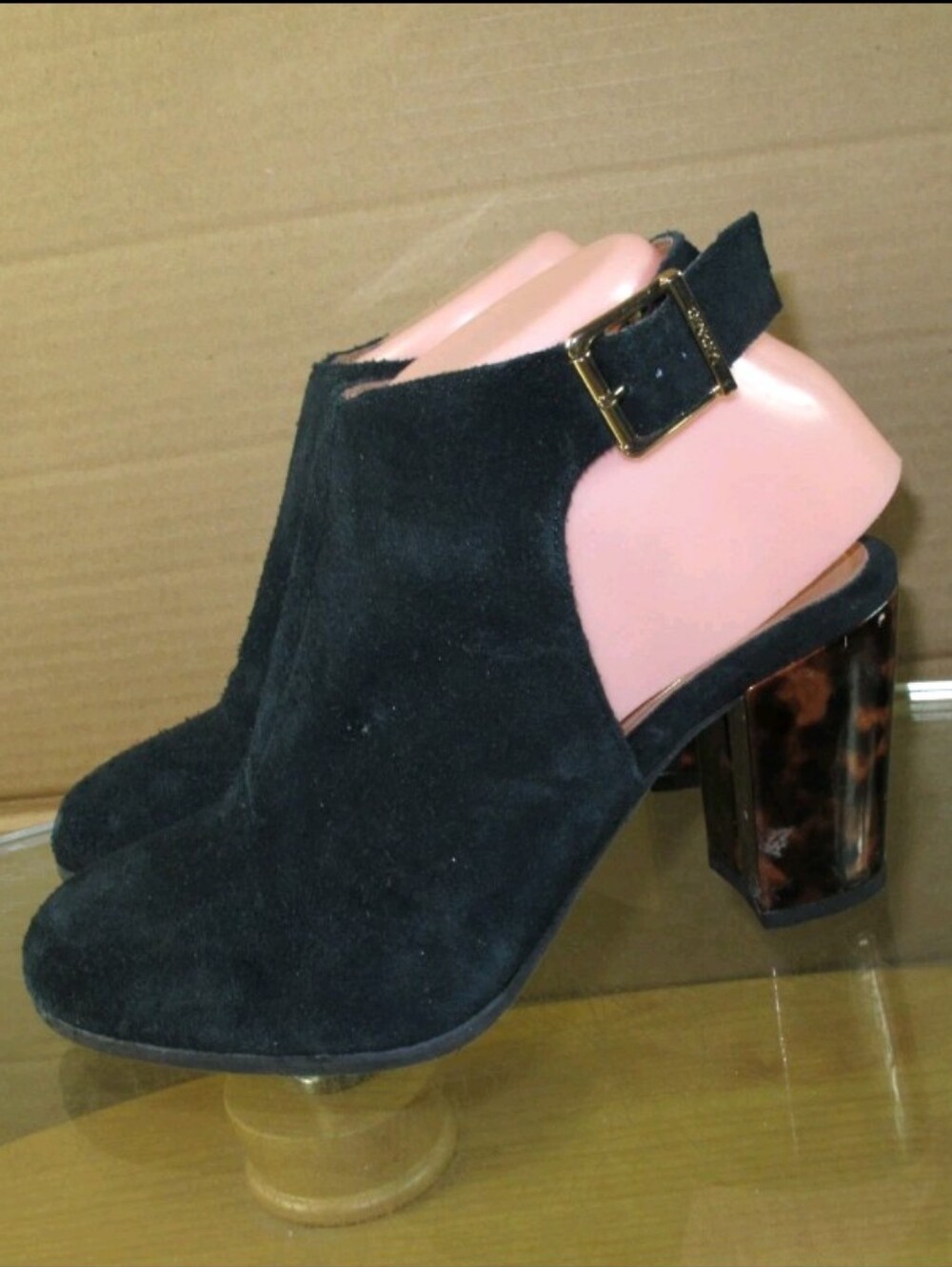 Vionic High Heels Closed Toe Pumps Black Suede Leather Strappy Heels Size 7